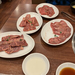 焼肉 山河 - 