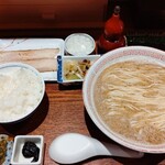 炭火焼濃厚中華そば 海富道 - 