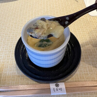 天然うなぎ しま村 - 先に来るウナギ入り茶碗蒸し。