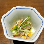 割烹 やまと 路地裏 - 本マグロの皮の柚子胡椒和え