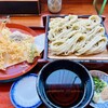 寄ってけ亭 - 料理写真:揚げたて天ぷらと、布海苔蕎麦♪