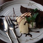 ラベンナ - チョコレートケーキ