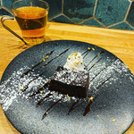 Natsu to Umi to Taiyo to NAMIOTO - 巧克力蛋糕