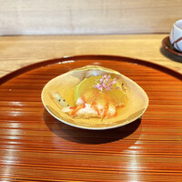 京味 もと井 - うすい豆の豆腐、海老、割り醤油、土佐酢ジュレ