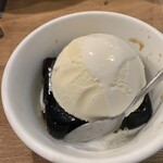 七輪炭火焼肉遊輪 - アイスクリーム