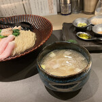 Tokyo Style Noodle ほたて日和 - 「特製」帆立の昆布水つけ麺 醤油     1400円