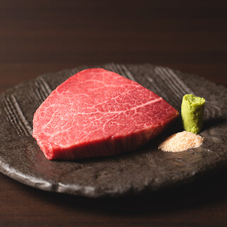 Carefully selected by connoisseurs of craftsmen! Commitment to high-quality Wagyu beef ranked A4 to 5