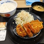 松屋 - ロースかつ定食　590円