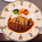 Eru Toro Koube - 日替わりランチ(和牛ヘレカツ 1,200円)
                        スープ･ライス･サラダ･コーヒー付き