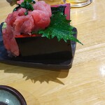 Koshitsu Maguro No Nakaochi Hyakuen No Izakaya Maguro Nchi - 