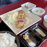 つなぐ家 - 牛カツ定食