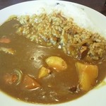 CoCo壱番屋 - 野菜カレーご飯400g 器にカレーポタッ↓