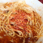 ラーメン二郎 - 粗挽き唐辛子投下～♪