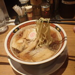 大安食堂 - 醤油チャーシュー麺（麺）