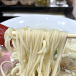 Sammaro - 菅野製麺の細ストレート麺はしなやかな茹で上がり