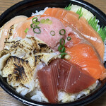 魚丼 - 料理写真: