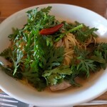 らくだのパスタ - 料理写真:牡蠣と春菊のオイルソース