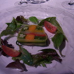 フランス料理グルメ - 野菜だけのテリーヌ。色合いだけでなく、塩がきいていて味も絶品
