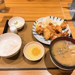 202030085 - 特から揚げ定食