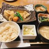 寅福 - 野菜と魚と豆腐煮おろし定食
