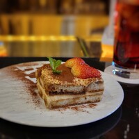R1 TOKYO Bar&Restaurant - 