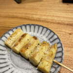 Yakitori Hassaku - ホワイトアスパラ。焼いたの初めて食べた。サクサク