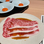 個室焼肉 銀座きたお - サーロインはすき焼きで