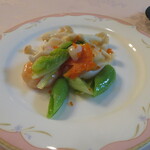 中国料理 満楼日園 - 海の幸と野菜の淡塩炒め