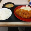 Tonkatsu Katsuya - ロースメンチカツ定食。