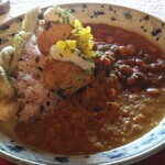 Cafe&Guesthouse ココラカラ - 2種のあいがけカレー