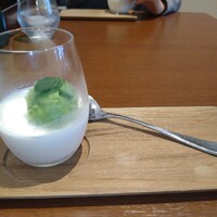 トラットリア イル レガーロ - 最高のデザート　パンナコッタに抹茶アイス