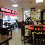 Chuugoku Kateiryouri Shinshuunohana - 店内　中央には回転する丸テーブルがあります。