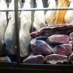 ステーキの神戸屋 - お肉の冷蔵庫