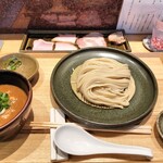 中華蕎麦 とみ田 - 全貌