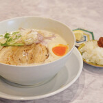 鶏白湯そば 彌 - 