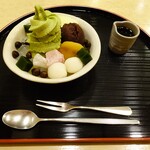 四季茶寮えど - 抹茶のソフトクリームあんみつ