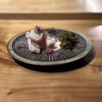 焼き鳥 とりら - 胸たたき、塩昆布山葵