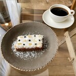 319 - キャロット・ケーキとコーヒー