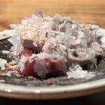 焼き鳥 とりら - 白肝ズリ刺し淡雪塩