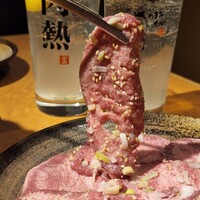 ホルモン焼肉 富や 栄店 - 
