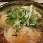 四季彩ダイニング　春 - 桜鱒、京揚げの小鍋仕立て：タップリとネギがのせられたお鍋　お出汁が美味しくてペロッと食べられます