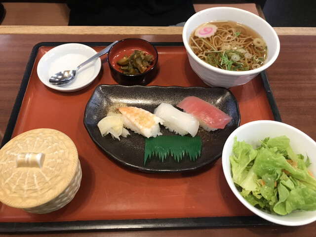 和風レストラン　まるまつ 苦竹店 - 苦竹（ファミレス）の写真