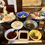 Kuroshio - 黒潮定食(刺身＋天麩羅定食) 2,000円(税込)