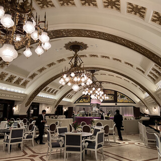 シャンデリア テーブル_2