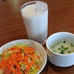 ウパハル - サラダ・スープ・ラッシー