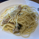 トラットリア・イタリア - 豚バラ肉の白菜ガーリックオイルソーススパゲッティ