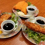 【各种配料】 300日元~500日元 (含税)