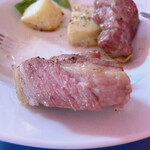 トラットリア プルチネッラ - 豚肉は、お肉が甘い、、それに、旨味が凄いの！