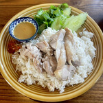 MEKONG - カオマンガイランチ1200円