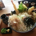 たかやす - 天ぷらおろしうどん　3玉880円也　　薬味にぶっかけ出汁は別添え